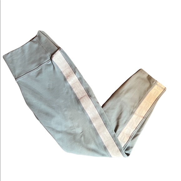 Fabletics Powerhold Leggings - Picture 1 of 5